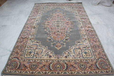 Kashan Blue Hand Knotted 59 X 91  Area Rug 905-145258 Image 1