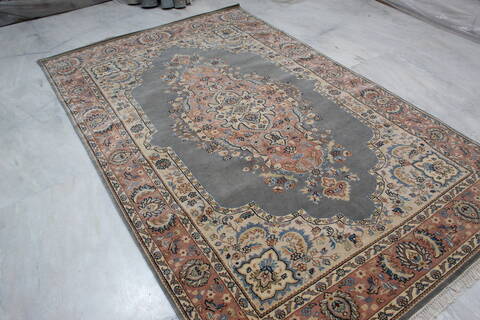 Kashan Blue Hand Knotted 59 X 91  Area Rug 905-145258 Image 2
