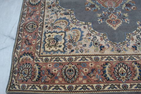 Kashan Blue Hand Knotted 59 X 91  Area Rug 905-145258 Image 3