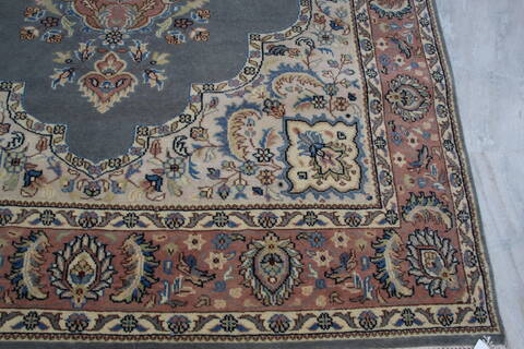 Kashan Blue Hand Knotted 59 X 91  Area Rug 905-145258 Image 4