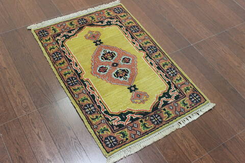 Vintage Multicolor Hand Knotted 20 X 30  Area Rug 902-145403 Image 1