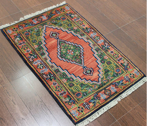 Vintage Multicolor Hand Knotted 20 X 30  Area Rug 902-145404 Image 2