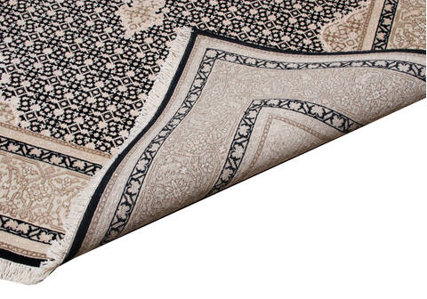 Mahi Black Hand Knotted 56 X 80  Area Rug 902-145543 Image 1