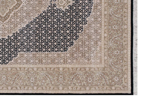 Mahi Black Hand Knotted 56 X 80  Area Rug 902-145545 Image 2