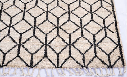 Moroccan White Hand Knotted 41 X 63  Area Rug 700-145761 Image 4