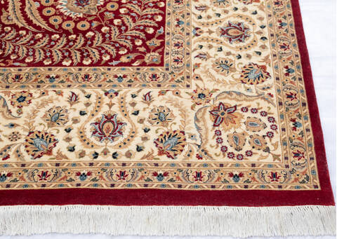 Pak-Persian Red Hand Knotted 90 X 120  Area Rug 700-145981 Image 4