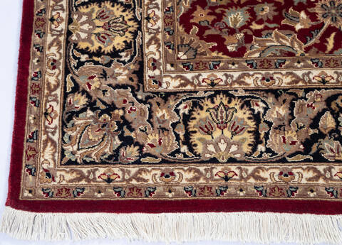 Pak-Persian Red Hand Knotted 61 X 90  Area Rug 700-146896 Image 5