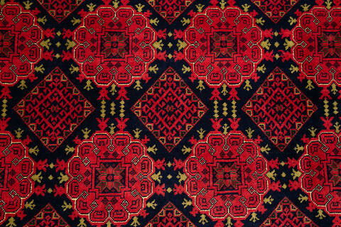 Khan Mohammadi Red Hand Knotted 67 X 95  Area Rug 700-147033 Image 4