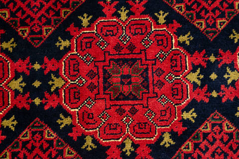 Khan Mohammadi Red Hand Knotted 67 X 95  Area Rug 700-147033 Image 5