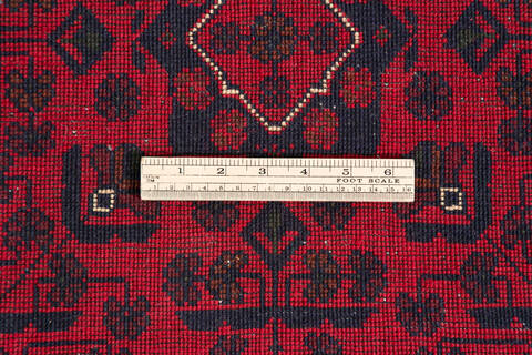 Khan Mohammadi Red Hand Knotted 68 X 95  Area Rug 700-147037 Image 7