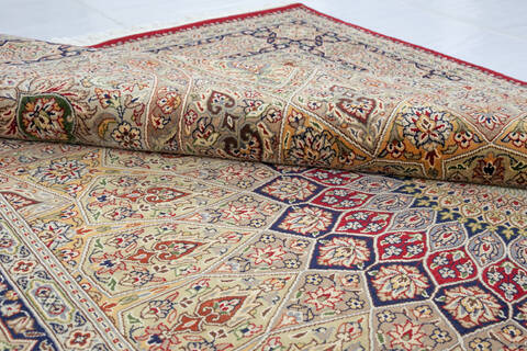 Pak-Persian Red Hand Knotted 62 X 94  Area Rug 700-147129 Image 6