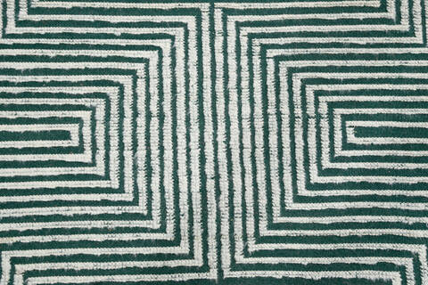 Kilim Green Hand Knotted 40 X 62  Area Rug 700-147144 Image 4
