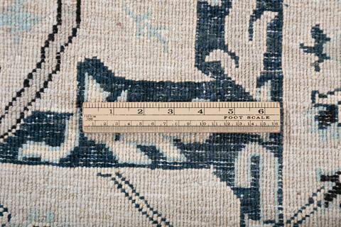 Chobi Grey Hand Knotted 85 X 100  Area Rug 700-147427 Image 7