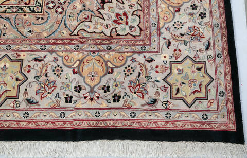 Pak-Persian Black Hand Knotted 90 X 120  Area Rug 700-147456 Image 3