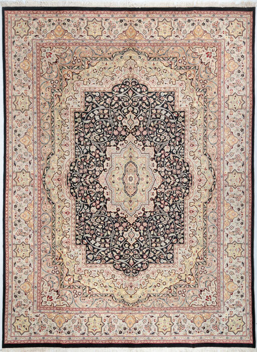 Pak-Persian Black Hand Knotted 90 X 120  Area Rug 700-147456 Image 0