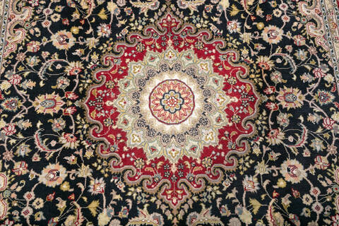 Pak-Persian Black Hand Knotted 60 X 94  Area Rug 700-147466 Image 3