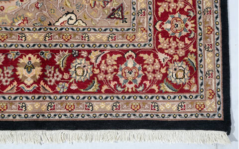 Pak-Persian Black Hand Knotted 60 X 94  Area Rug 700-147466 Image 5