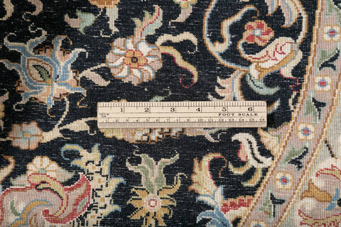 Pak-Persian Black Round Hand Knotted 50 X 50  Area Rug 700-147470 Image 6