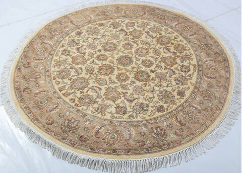 Pak-Persian Beige Round Hand Knotted 51 X 51  Area Rug 700-147471 Image 2