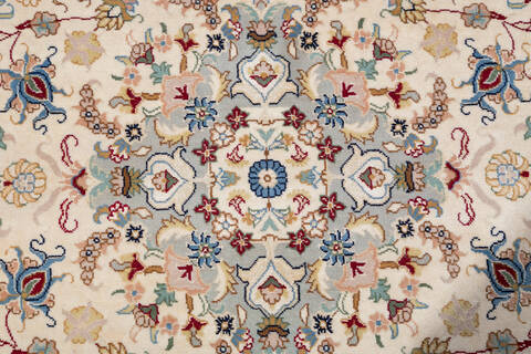 Pak-Persian Beige Round Hand Knotted 50 X 50  Area Rug 700-147474 Image 4