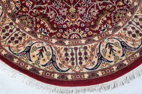 Pak-Persian Red Round Hand Knotted 40 X 40  Area Rug 700-147476 Image 3