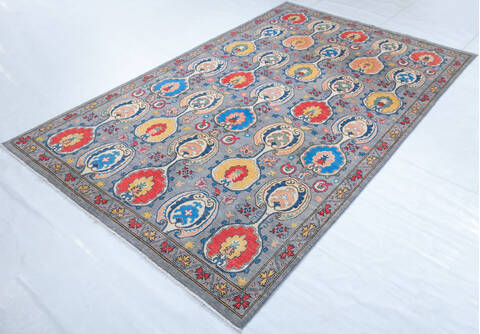 Kazak Grey Hand Knotted 67 X 102  Area Rug 700-147636 Image 2