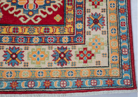 Kazak Red Hand Knotted 57 X 83  Area Rug 700-147763 Image 5