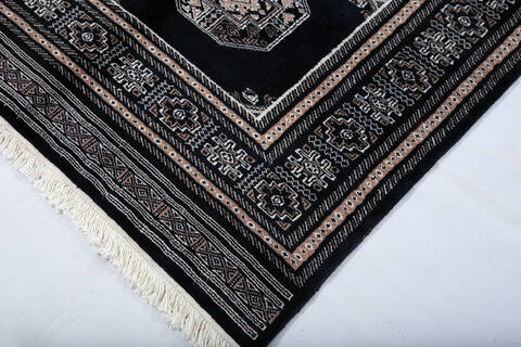Bokhara Black Hand Knotted 67 X 103  Area Rug 700-147950 Image 3