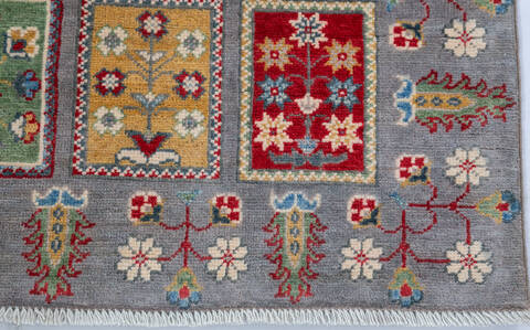 Kazak Light Gray Hand Knotted 34 X 49  Area Rug 700-148096 Image 3