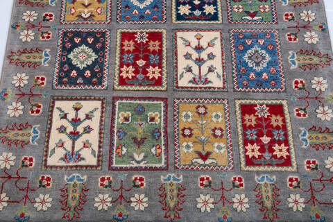 Kazak Light Gray Hand Knotted 34 X 49  Area Rug 700-148096 Image 4