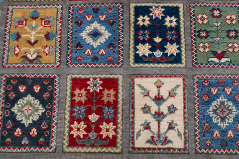 Kazak Light Gray Hand Knotted 34 X 49  Area Rug 700-148096 Image 5