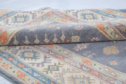 Kazak Light Gray Hand Knotted 41 X 62  Area Rug 700-148097 Image 5