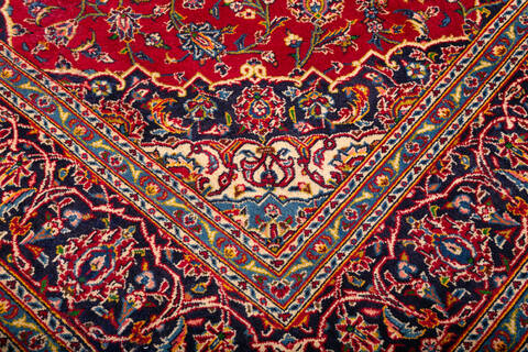 Kashan Red Hand Knotted 67 X 99  Area Rug 700-148151 Image 7