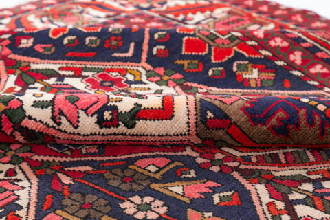 Bakhtiar Red Hand Knotted 74 X 100  Area Rug 700-148157 Image 6