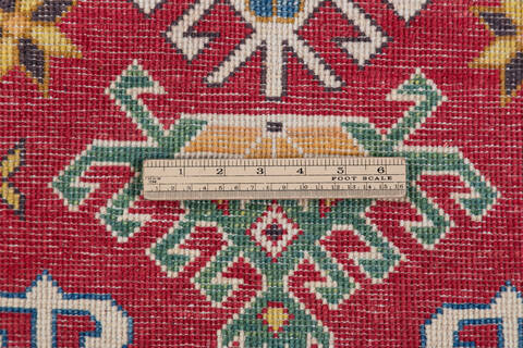 Kazak Red Hand Knotted 28 X 43  Area Rug 700-148178 Image 6