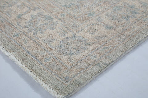 Chobi Light Gray Hand Knotted 40 X 66  Area Rug 700-148222 Image 6
