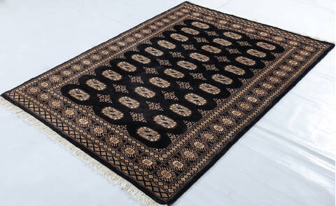 Bokhara Black Hand Knotted 44 X 510  Area Rug 700-148228 Image 2