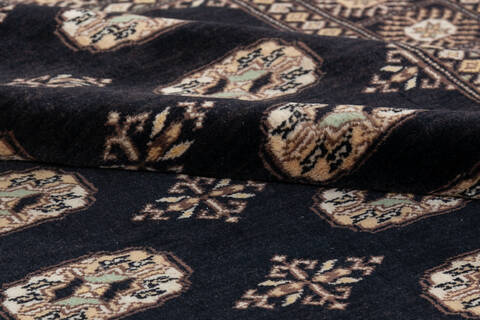 Bokhara Black Hand Knotted 44 X 510  Area Rug 700-148228 Image 5