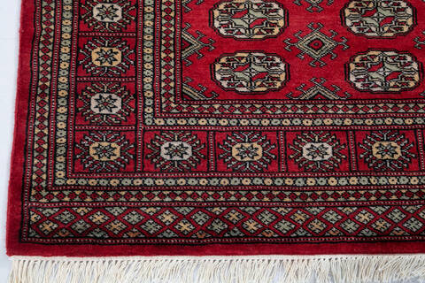 Bokhara Red Hand Knotted 41 X 510  Area Rug 700-148257 Image 3