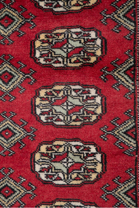 Bokhara Red Hand Knotted 41 X 510  Area Rug 700-148257 Image 5