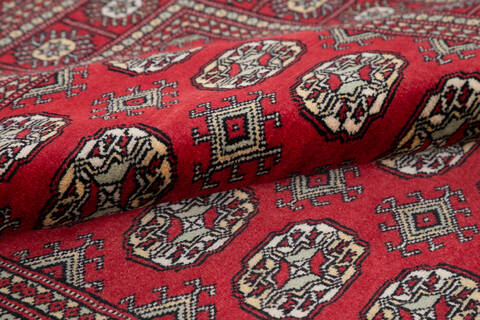 Bokhara Red Hand Knotted 41 X 510  Area Rug 700-148257 Image 6