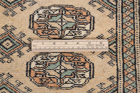 Bokhara Beige Hand Knotted 42 X 60  Area Rug 700-148261 Image 7