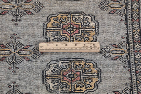 Bokhara Light Gray Hand Knotted 68 X 100  Area Rug 700-148264 Image 7
