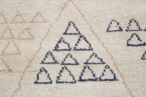 Moroccan Beige Hand Knotted 52 X 82  Area Rug 700-148313 Image 5