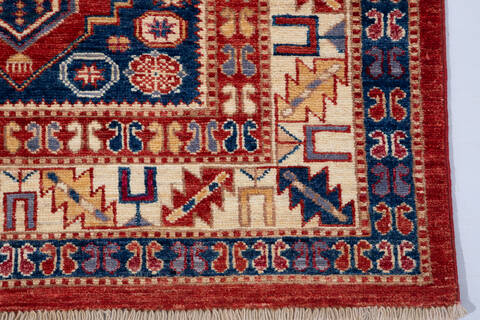 Kazak Red Hand Knotted 30 X 50  Area Rug 700-148317 Image 4