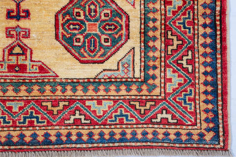 Kazak Beige Hand Knotted 33 X 410  Area Rug 700-148322 Image 4