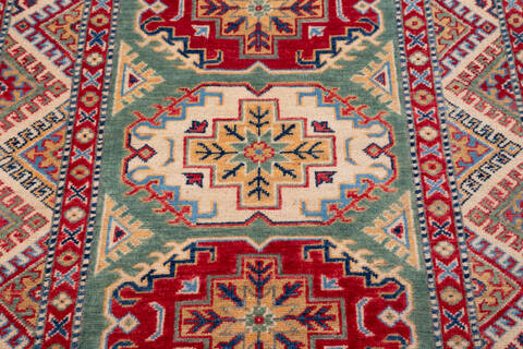 Kazak Green Hand Knotted 34 X 410  Area Rug 700-148343 Image 4