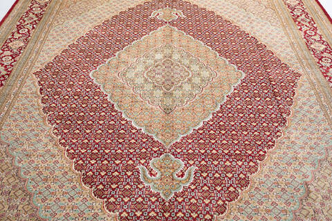 Pak-Persian Red Hand Knotted 81 X 104  Area Rug 700-148349 Image 3