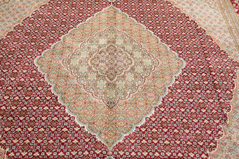 Pak-Persian Red Hand Knotted 81 X 104  Area Rug 700-148349 Image 5