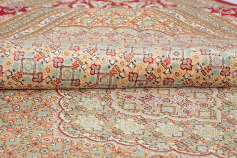 Pak-Persian Red Hand Knotted 81 X 104  Area Rug 700-148349 Image 6